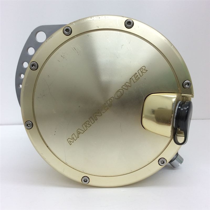 中古品】【ランク：B】ダイワ 14マリンパワー 3000-24V【返品不可