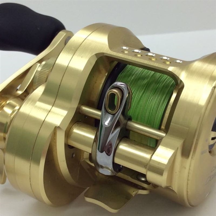 中古品】【ランク：B】シマノ 22カルカッタコンクエスト 200XG【返品