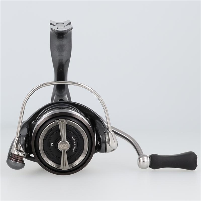 中古品】【ランク:A】ダイワ 24ルビアス SF2000SS-H【返品不可
