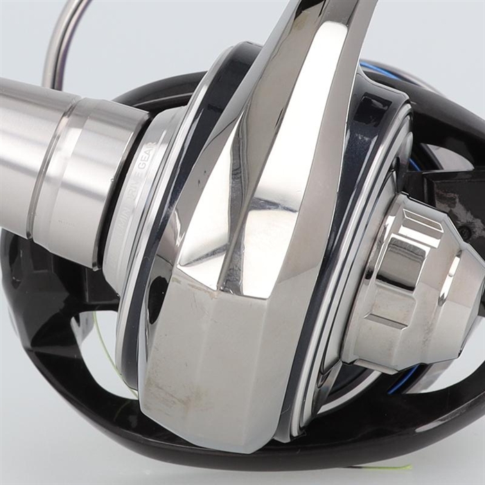中古品】【ランク:A】ダイワ 21セルテート SW 8000-H【返品不可
