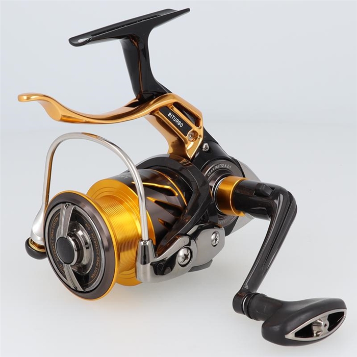 ダイワ 19 ラグザス 2500H-LBD 　DAIWA 中古品】【ランク:S】ダイワ 19ラグザス 2500H-LBD【返品不可】 - 釣具