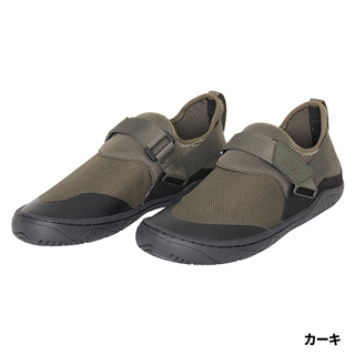 カーキ
