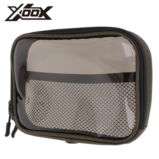 カーキグリーン